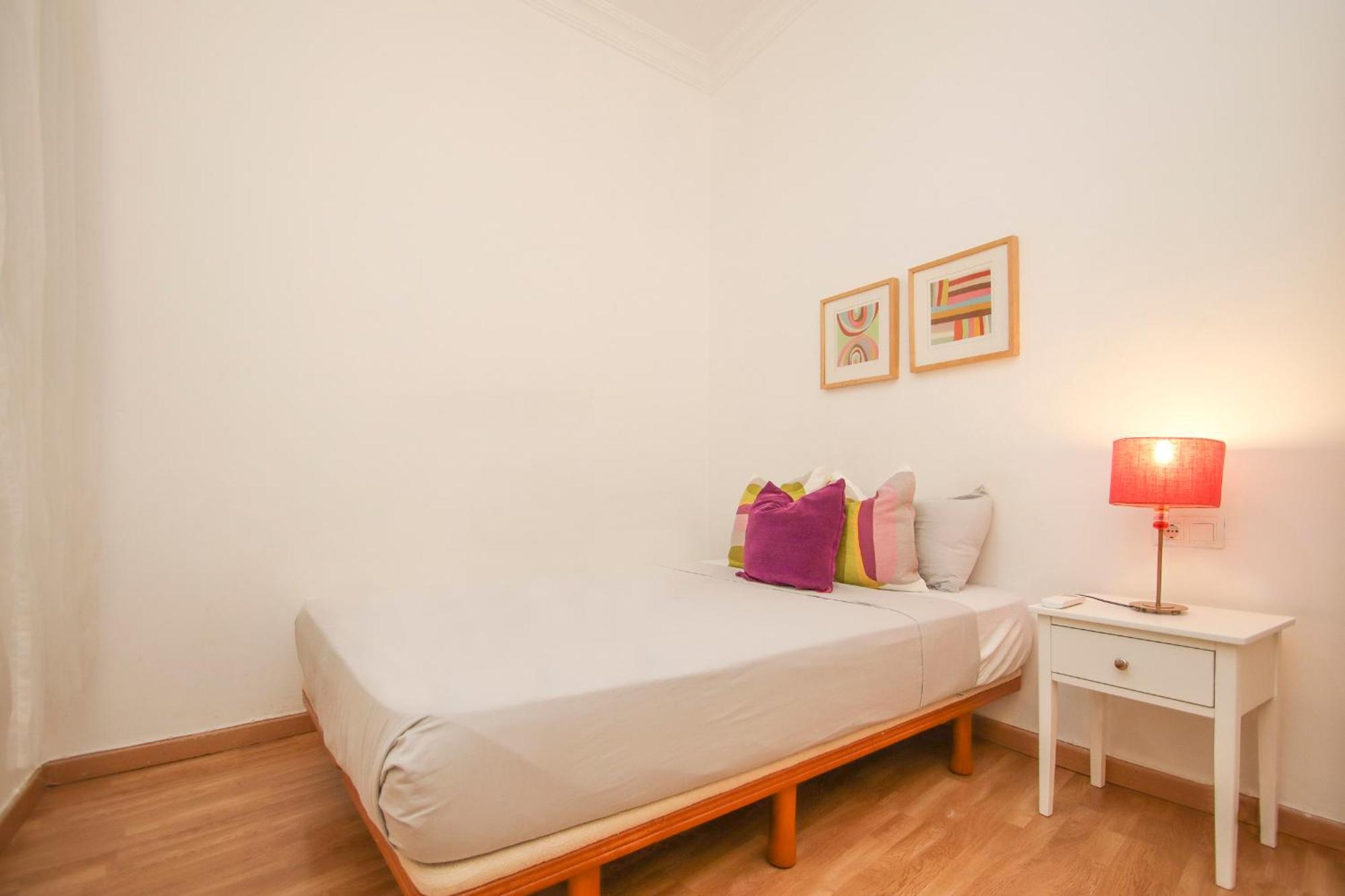 Lovely Apartment In The Old Town Of Севиля Екстериор снимка